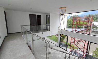 finca en arriendo en copacabana. Cod A63913