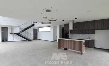 finca en arriendo en copacabana. Cod A63913