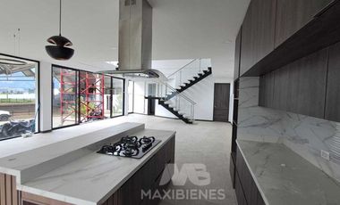 finca en arriendo en copacabana. Cod A63913