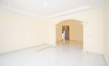 Rumah Tanah Luas 6 Menit ke Gerbang Tol Brigif 4 Hadap Timur J-45797
