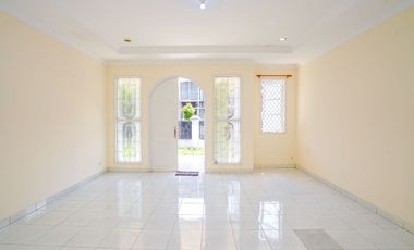 Rumah Tanah Luas 6 Menit ke Gerbang Tol Brigif 4 Hadap Timur J-45797