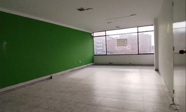 oficina en arriendo en la veracruz. Cod A4220203