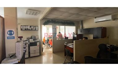 🔰Venta De Casa Amplia 🔝A Pasos De Makro 📌Urb. Los Tallanes Calle Tizon 📐 172 ² Esquina