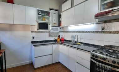 Casa PH en venta en Lanus Este