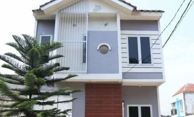 Dijual cepat rumah 2 lantai harga 1 lantai dekat pemda cibonong dan stasiun cilebut