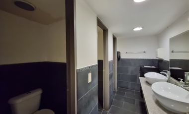 BODEGA EN ARRIENDO UBICADA EN MEDELLIN SECTOR COLOMBIA