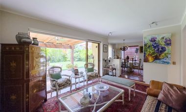 Venta 4d y 4b Chicureo Los Robles J.Rabat