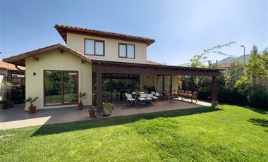 Venta 4d y 4b Chicureo Los Robles J.Rabat