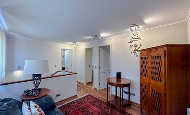 Venta 4d y 4b Chicureo Los Robles J.Rabat