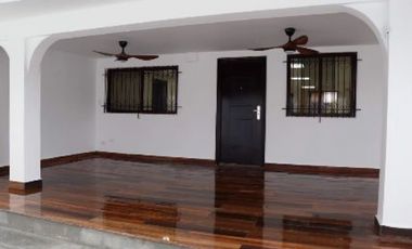 Alquiler/ Venta de Casa Duplex en Vía Israel -San Francisco (MM)