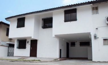 Alquiler/ Venta de Casa Duplex en Vía Israel -San Francisco (MM)