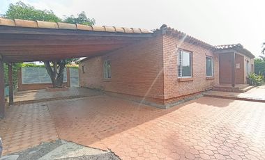casa en arriendo en via bocono. Cod A32123