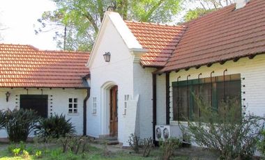 Quinta de 10.000 m2 en Las Glorias - Ing. Maschwitz