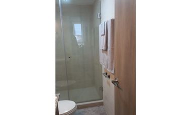 APARTAMENTO EN PH GREENWOOD EN TUMBA MUERTO