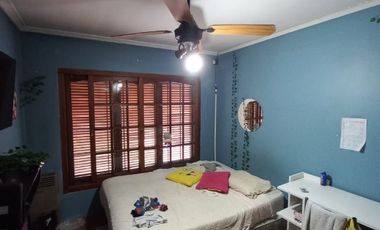Casa en venta en Ezpeleta Este