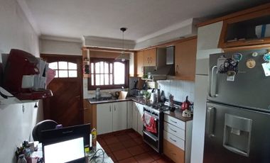Casa en venta en Ezpeleta Este