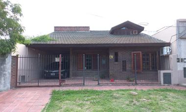 Casa en venta en Ezpeleta Este
