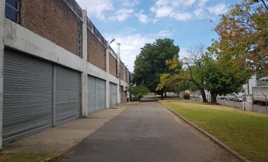 INMEJORABLE EDIFICIO COMERCIAL O INDUSTRIAL DE 13.500 M2  PARA EMPRESA O INDUSTRIA
