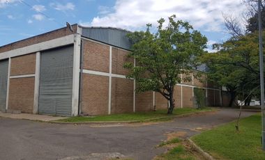 INMEJORABLE EDIFICIO COMERCIAL O INDUSTRIAL DE 13.500 M2  PARA EMPRESA O INDUSTRIA