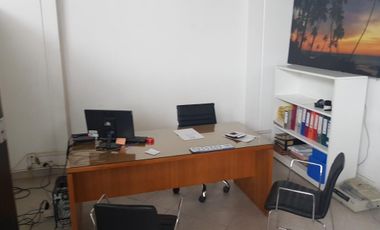 INMEJORABLE EDIFICIO COMERCIAL O INDUSTRIAL DE 13.500 M2  PARA EMPRESA O INDUSTRIA