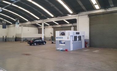 INMEJORABLE EDIFICIO COMERCIAL O INDUSTRIAL DE 13.500 M2  PARA EMPRESA O INDUSTRIA