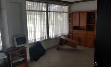 INMEJORABLE EDIFICIO COMERCIAL O INDUSTRIAL DE 13.500 M2  PARA EMPRESA O INDUSTRIA