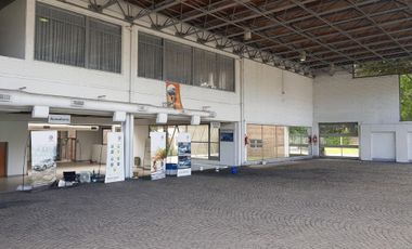 INMEJORABLE EDIFICIO COMERCIAL O INDUSTRIAL DE 13.500 M2  PARA EMPRESA O INDUSTRIA