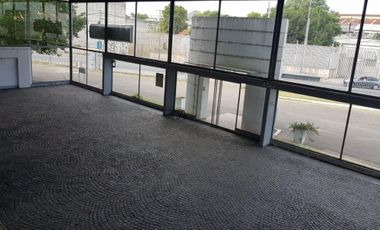 INMEJORABLE EDIFICIO COMERCIAL O INDUSTRIAL DE 13.500 M2  PARA EMPRESA O INDUSTRIA