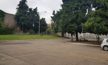 INMEJORABLE EDIFICIO COMERCIAL O INDUSTRIAL DE 13.500 M2  PARA EMPRESA O INDUSTRIA