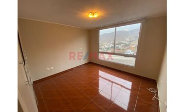 Alquilo Hermoso Y Amplio Departamento En Las Lomas De La Molina - 1Er Piso - 4 Dorm - 2 Estac