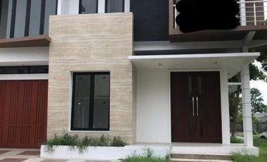 Dijual Rumah Citraland Cluster Stamford New Gress Minimalis