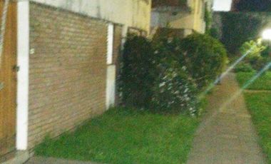 DEPARTAMENTO 3 AMBIENTES / VENTA / COMPLEJO CERRADO.