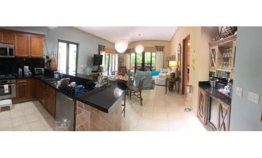 SE VENDE APARTAMENTO AMOBLADO  EN PLAYA BLANCA 3 RECAMAS $ 550,000