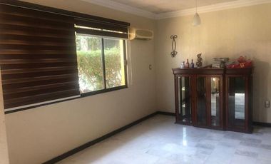 Casa en Renta, Nuevo León, Col. Petrolera