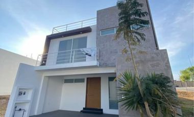 CASA EN RENTA EN LOMAS DE ANGELOPOLIS PUEBLA