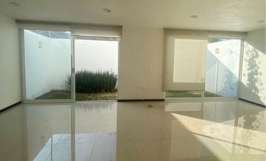 CASA EN RENTA EN LOMAS DE ANGELOPOLIS PUEBLA