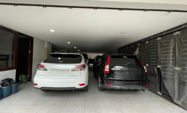 Dijual Rumah 3 lantai siap huni di Pondok Indah, Jakarta Selatan