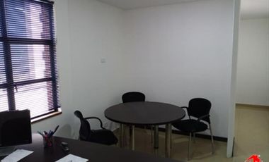 oficina en venta en el poblado. Cod V3446