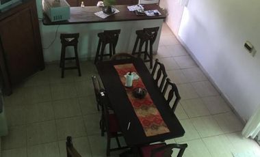 Casa quinta con Galpón. Junín.