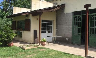 Casa quinta con Galpón. Junín.
