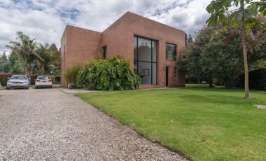 casa en arriendo/venta en guaymaral. Cod A5597