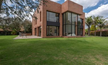 casa en arriendo/venta en guaymaral. Cod A5597