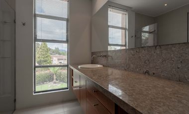 casa en arriendo/venta en guaymaral. Cod A5597