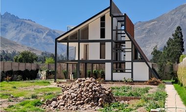 VENDO CASA DE CAMPO 328 M2 EN CONDOMINIO HUAYOCARI URUBAMBA CUSCO