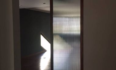 ARRIENDO ESTUPENDA OFICINA  EXCLUSIVA /BARRIO EL GOLF