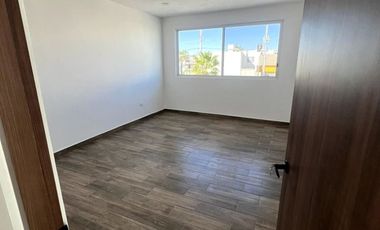 NORTE EN ALCAZAR SOBRE AV NAVARRA HERMOSA CON EXCELENTES ACABADOS