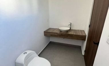 NORTE EN ALCAZAR SOBRE AV NAVARRA HERMOSA CON EXCELENTES ACABADOS