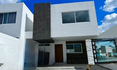 NORTE EN ALCAZAR SOBRE AV NAVARRA HERMOSA CON EXCELENTES ACABADOS