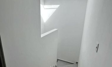 NORTE EN ALCAZAR SOBRE AV NAVARRA HERMOSA CON EXCELENTES ACABADOS