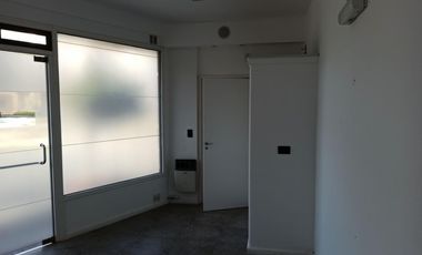 2 HERMOSOS LOCALES UNIFICADOS EN VENTA